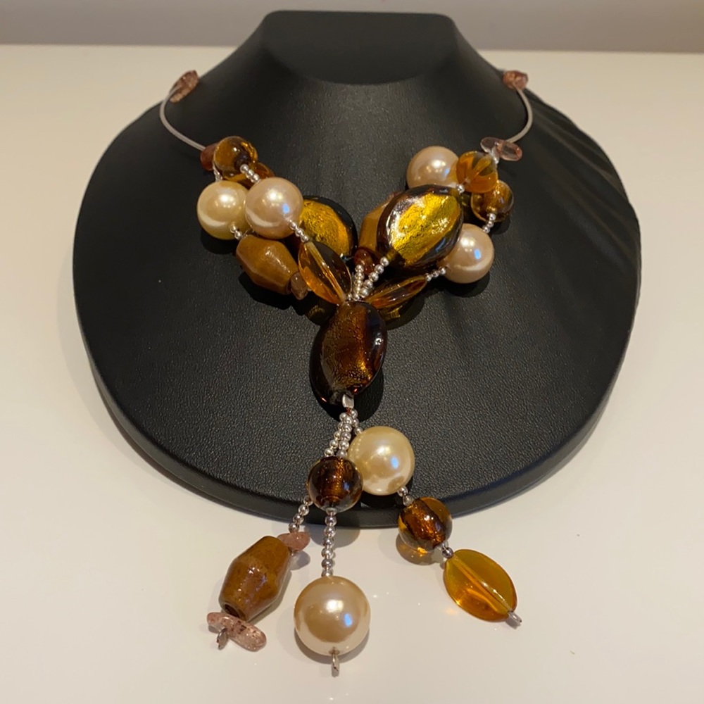 Eye catching necklace